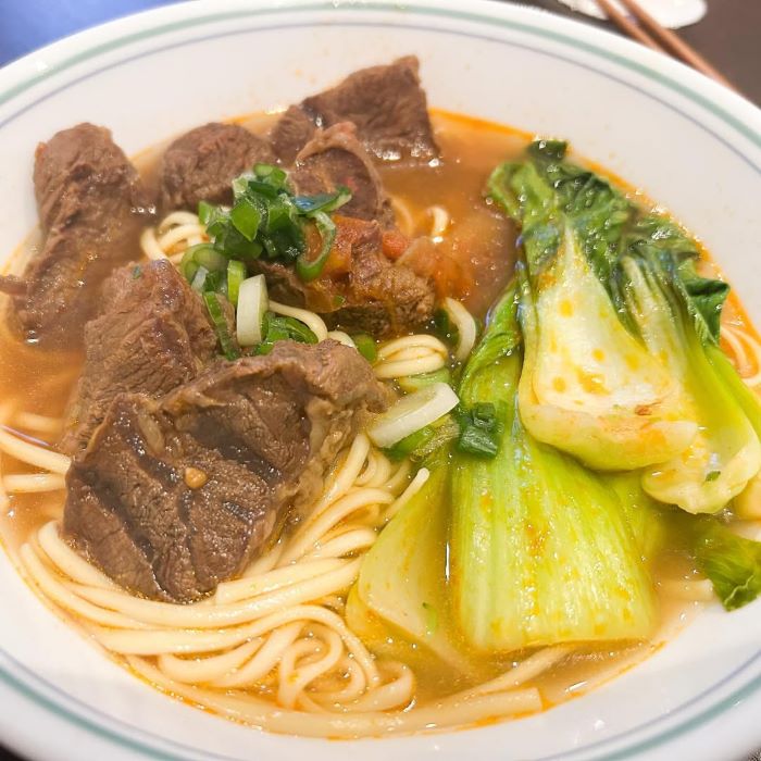 Mỗi quán ăn sẽ có thêm thực phẩm vào bát mì bò khác nhau