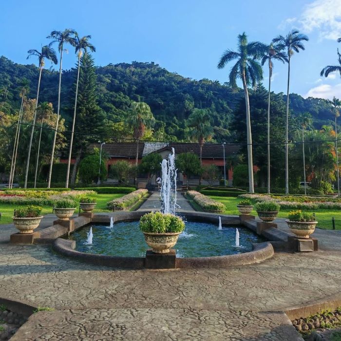 Khuôn viên xanh mát của Dinh thự Sỹ Lâm tại Đài Bắc