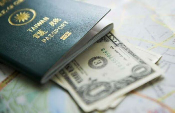Chuẩn bị lệ phí đầy đủ là 1 trong những bước của thủ tục xin visa Đài Loan