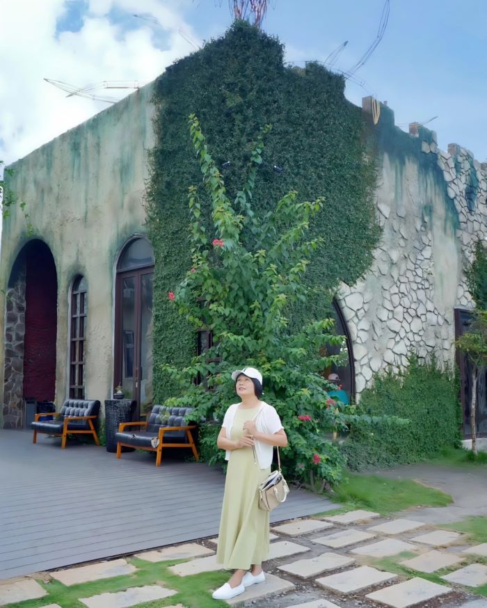 Hòa mình vào khung cảnh yên bình ở Miêu Lật
